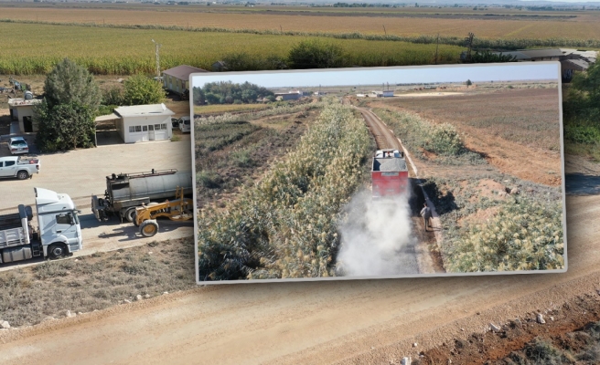 Harran’da toprak yollar asfalta kavuştu