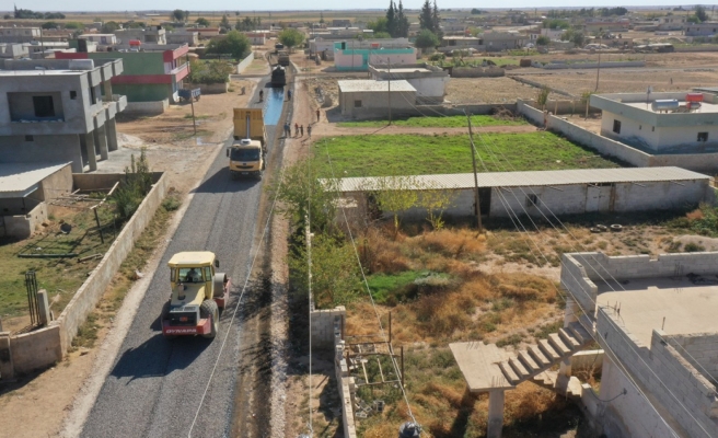 Akçakale’de kırsal mahallede asfalt çalışması tamamlandı