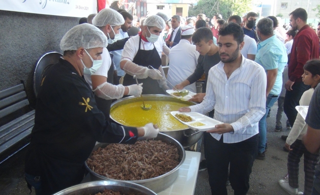 Karaköprü'de düzenlenen Ali Baba hayratına yoğun ilgi