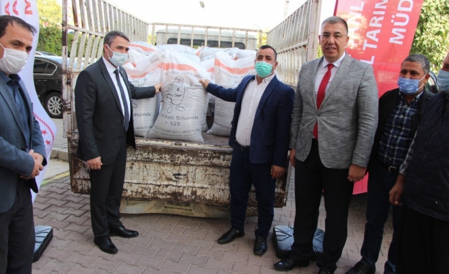 Şanlıurfalı üreticiye tohum desteği