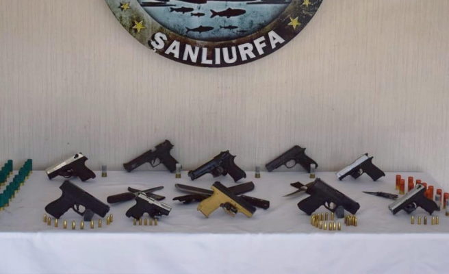 Urfa'da asayişten 9 adrese eş zamanlı baskın