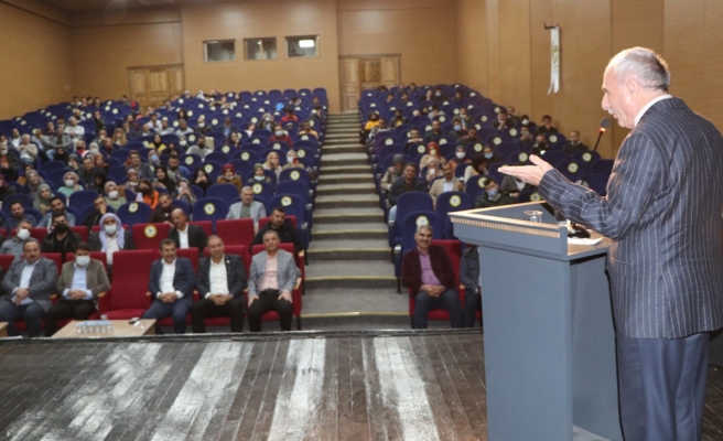 Viranşehir’de gençlere yönelik konferans