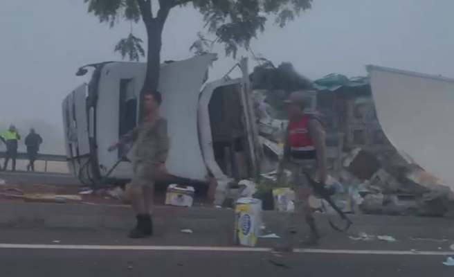 Şanlıurfa'da iki tır çarpıştı