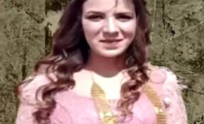 Düğünde başına isabet eden saçmalar çıkarıldı