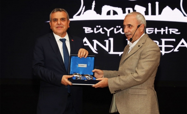 Kitap fuarında Nurullah Genç başarıyı anlattı