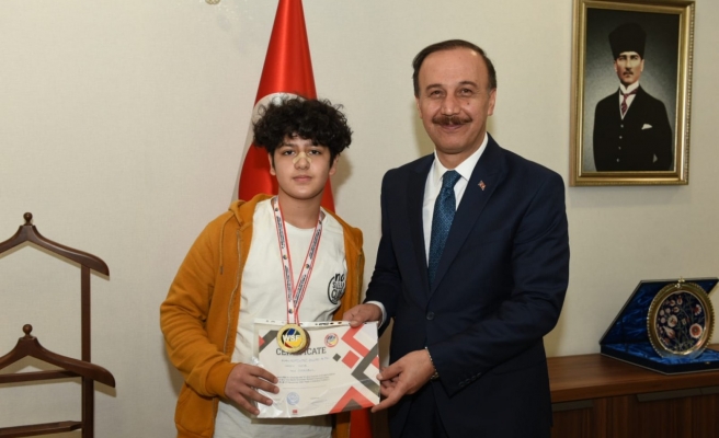 Şampiyonluk sevincini Şanlıurfalılarla paylaştı