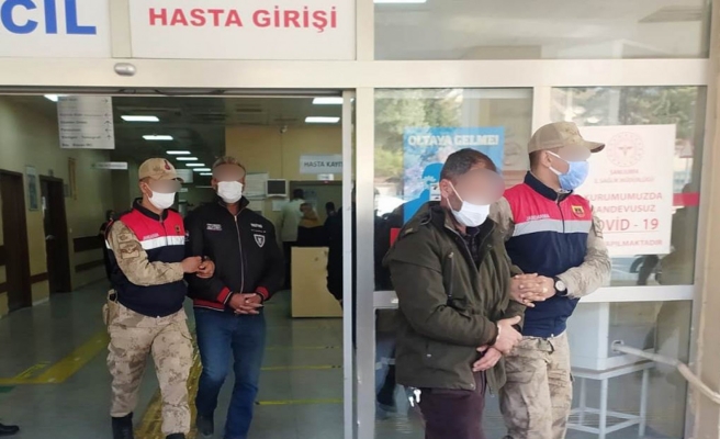 Jandarmadan aranan şüphelilere baskın: 2 gözaltı