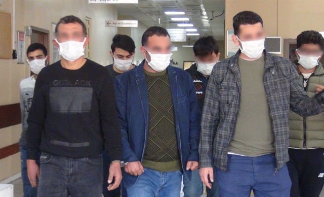 İlçelerdeki kablolara dadanmışlardı