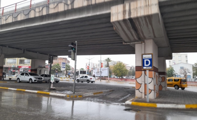 Şanlıurfa'da taksi durağının yeri görenleri şaşkına çevirdi