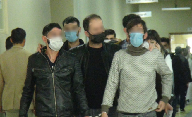 Şanlıurfa'da zehir tacirlerine şafak baskını!