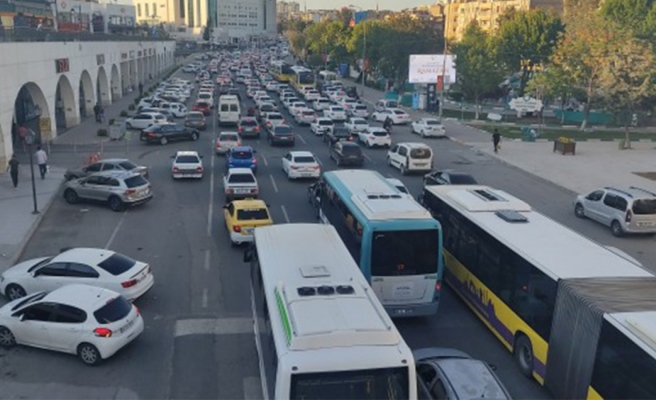 TÜİK, trafiğe kayıtlı araç sayısını açıkladı