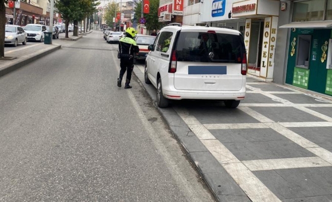 Şanlıurfa'da hatalı park yapanlara para cezası