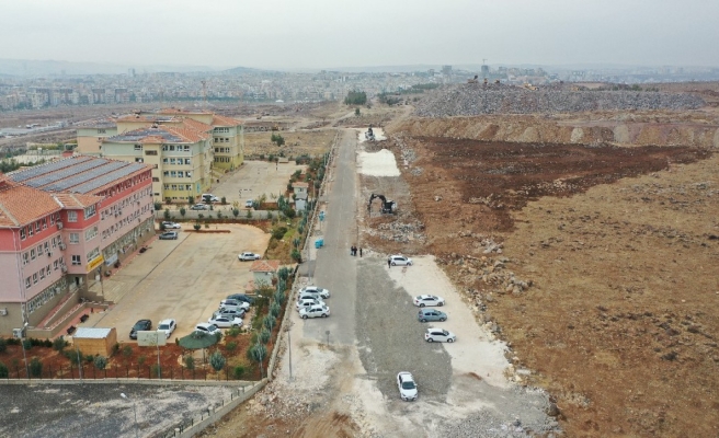 Zeytin Dalı Eğitim Kampüsü'nde yol genişletme çalışması başlatıldı