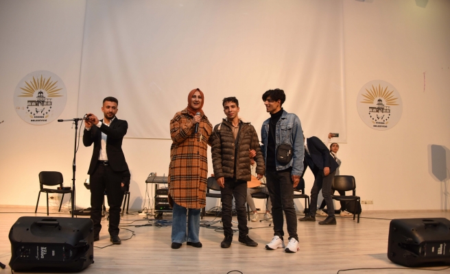 Siverek’te belediye başkanı fenomen gençlerle