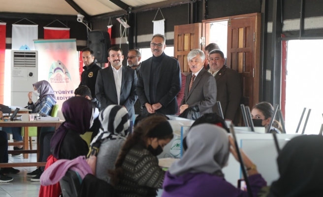 Başkan Kuş öğrencileri sevindirdi