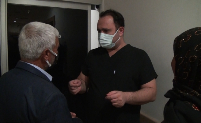 Şanlıurfa'da kalbi delik olan hastaya kasıktan girilerek işlem yapıldı