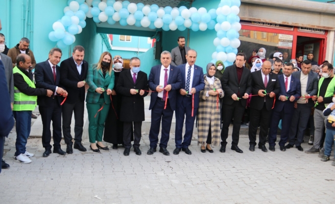 Beyazgül: “Hizmet üretmek yerine iftira üretme merkezleri kuruyorlar”