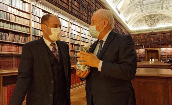 Urfalı vekil Gülpınar, Fransa’da