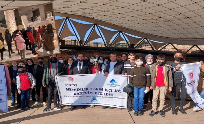 Urfa’da öğrenciler tarihi yerleri gezdi