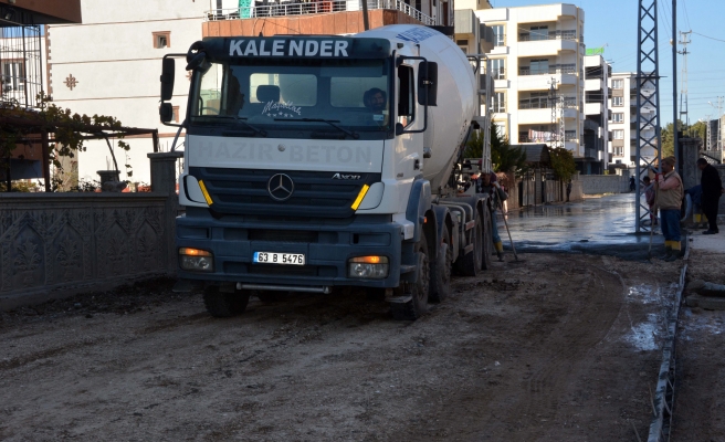 Siverek’te bu mahallede üst yapı çalışmaları başladı
