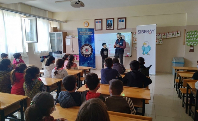 Öğrencilere “güvenli teknoloji” semineri