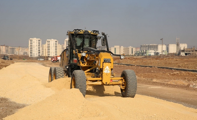Mehmetçik Mahallesinde yeni yollar açılıyor