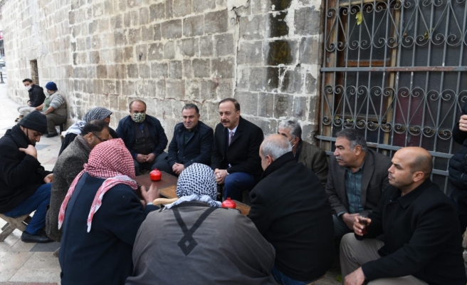Sabah mesaisine esnaf ve vatandaşları ziyaretle başladı
