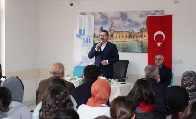 Başkan Baydilli lisede kariyer günü etkinliğine katıldı