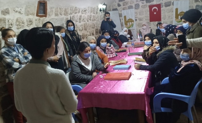 Kadınlara şizofreni ile ilgili seminer