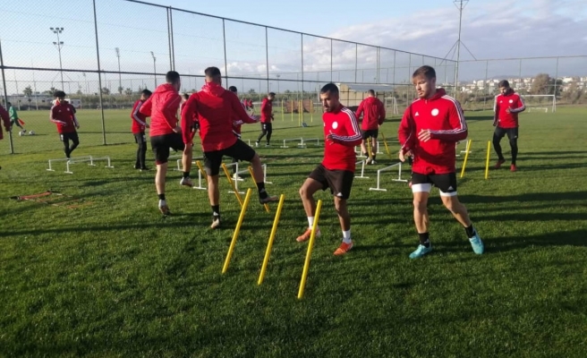 Karaköprü Belediyespor ikinci yarıya hazırlanıyor