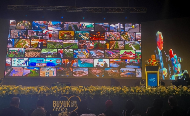 Beyazgül trambüslerin ne zaman geleceğini açıkladı