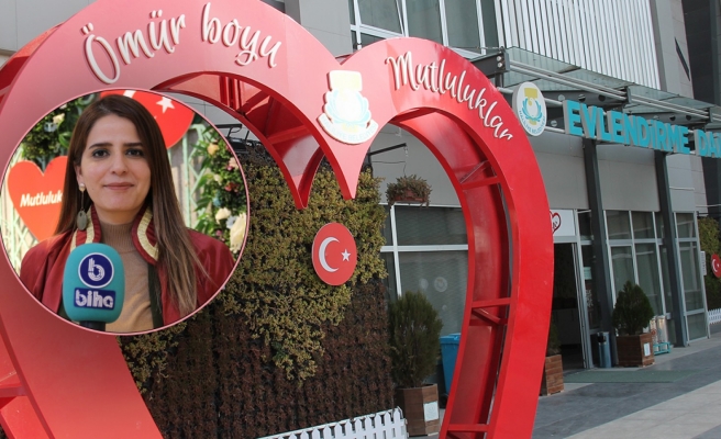 Pandemi ve ekonomik kriz sevgilerini durduramadı! Binlerce kişi evlendi