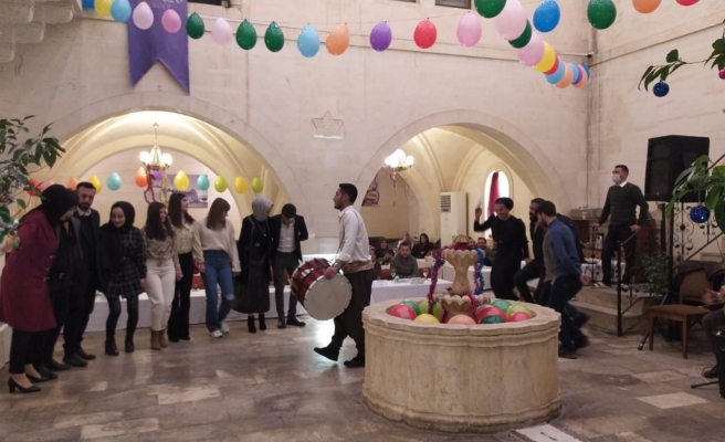Urfa'da yılbaşı eğlencesi dolu dizgin!