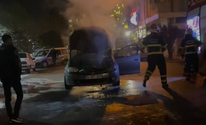 Araç yol ortasında alev aldı!