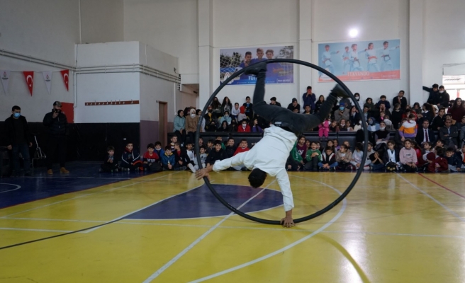 Karaköprü’de tekvando gösterisi