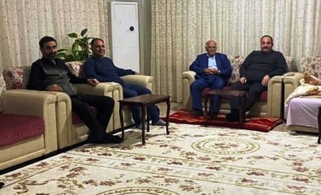 Ekinci, hasta vatandaşları evlerinde ziyaret etti