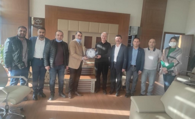 Şanlıurfa'da TURKOVAC’ın üretildiği merkezi ziyaret ettiler