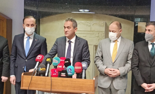 Bakan Özer, Urfa’ya yatırım müjdeleri verdi