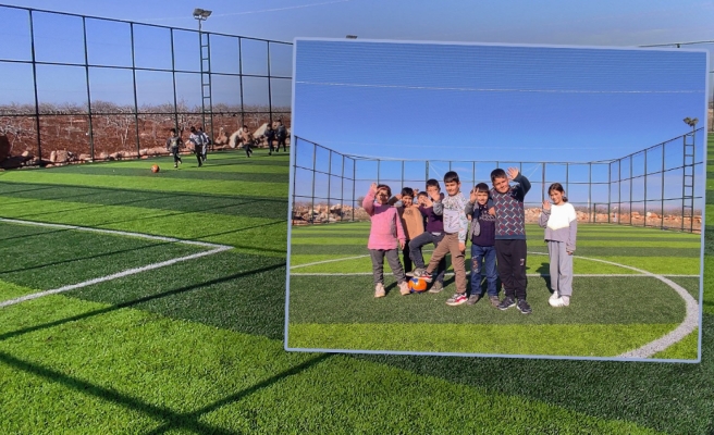 Halfeti’de kırsal mahalleye futbol sahası