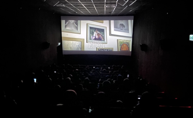 Gençler sınav stresini sinemayla attı