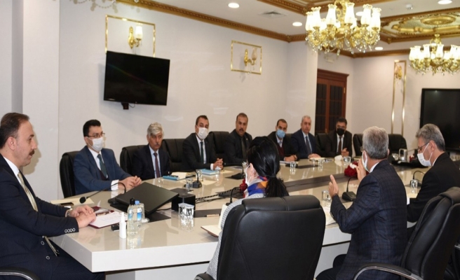 Eğitimde yeni hamle için harekete geçildi