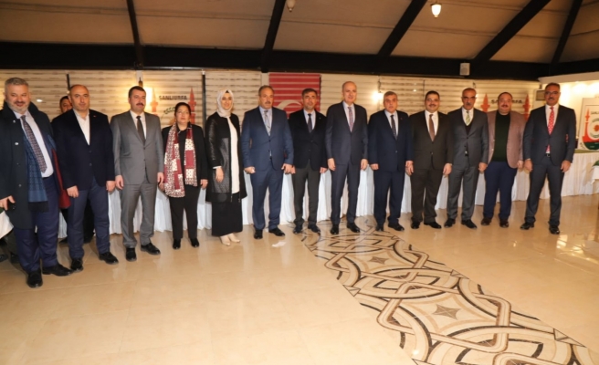 AK Parti'nin ikinci isminden Urfa'da fındık göndermesi!