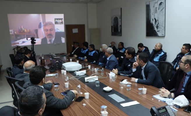 Zabıtaların fahiş fiyatla mücadele toplantısı