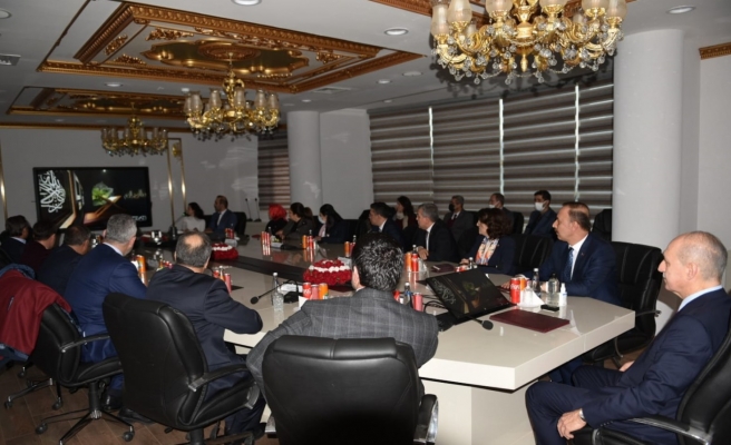 Kurtulmuş’a Şanlıurfa’daki projeler tanıtıldı