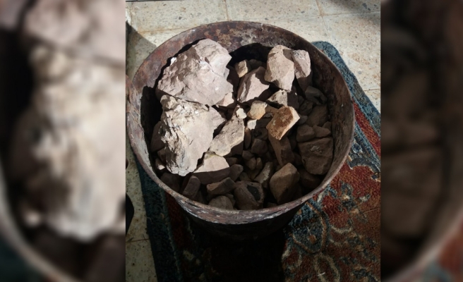Şanlıurfa'da yoksula verilen kömürden yine taş çıktı!