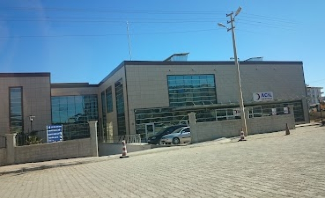 Halfeti'de genç bir kız canına kastetti