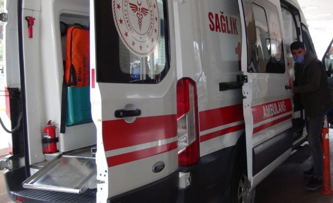 Elektrik direğine tırmandı, ölümden döndü