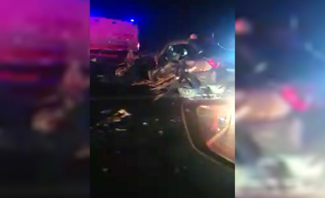 Şanlıurfa'da kaza! Kafa kafaya çarpıştılar