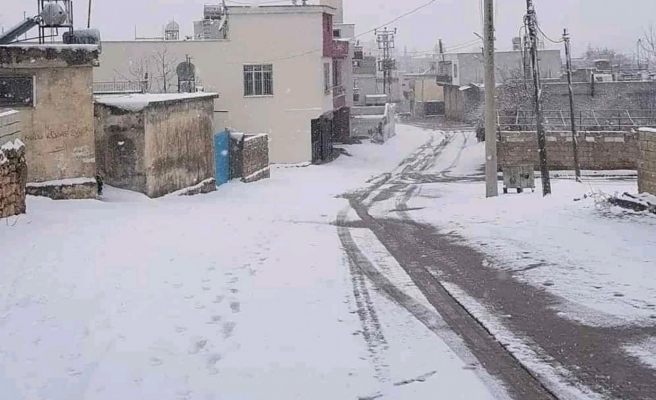Şanlıurfa'da kar etkisini gösteriyor