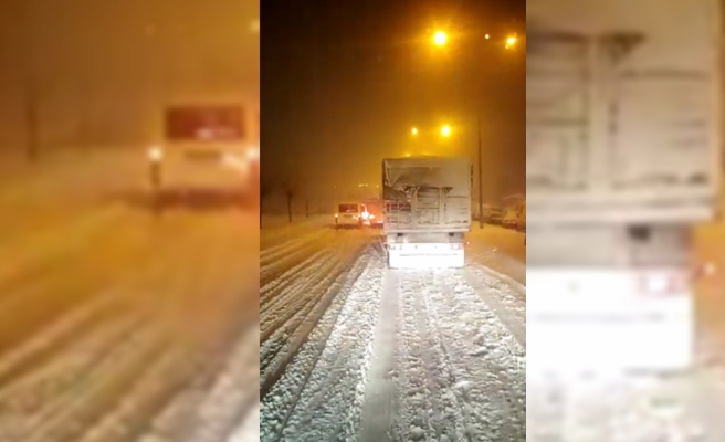 Onlarca insan yolda acil yardım bekliyor -EK